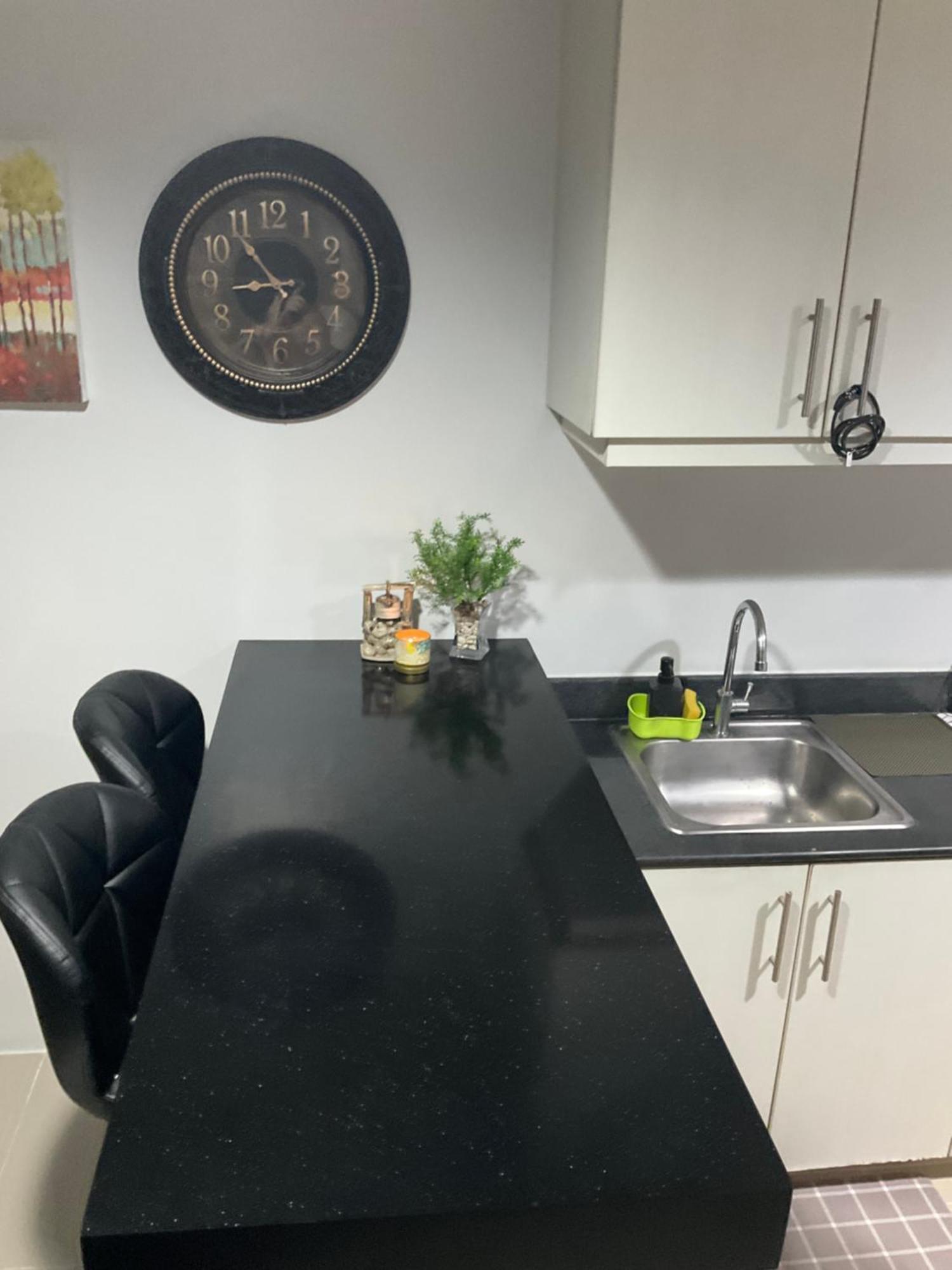 Sea 2-Br Unit With Free Parking Near Mall Of Asia Pasay Dış mekan fotoğraf